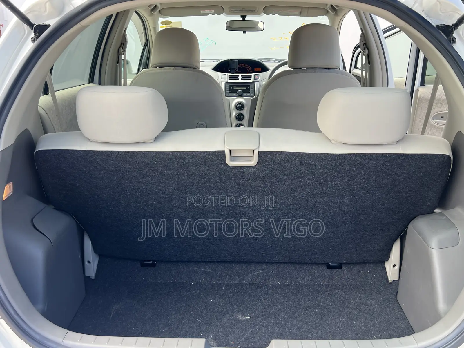 Toyota Vitz 2008 Pearl