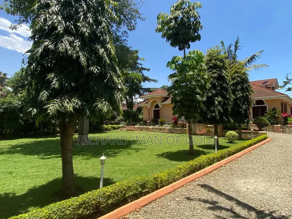 5bdrm Bungalow in Njiro for sale