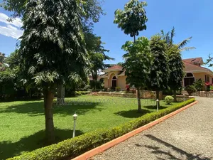 5bdrm Bungalow in Njiro for sale