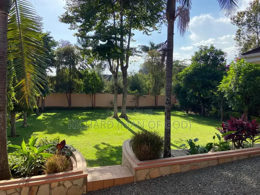 5bdrm Bungalow in Njiro for sale