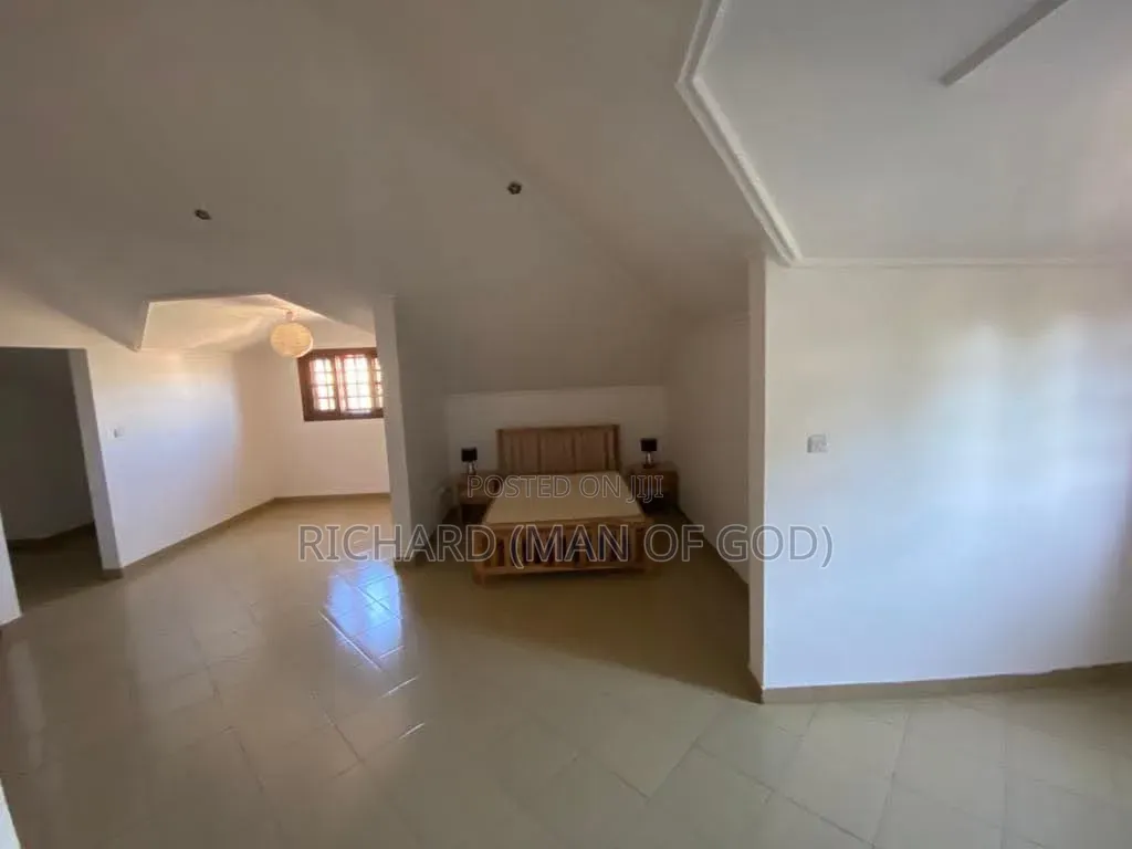5bdrm Bungalow in Njiro for sale