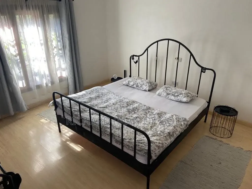 5bdrm Bungalow in Njiro for sale