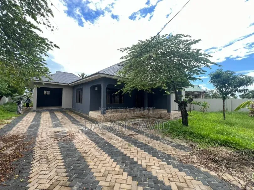 4bdrm House in Boko Msikitini, Bunju for sale