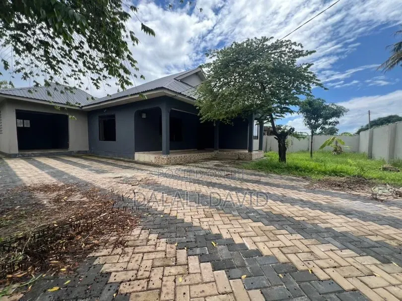 4bdrm House in Boko Msikitini, Bunju for sale