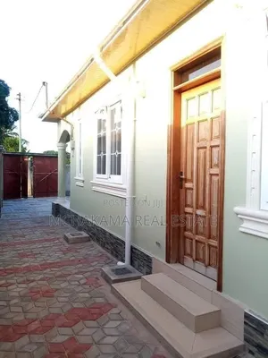 3bdrm House in Mchakama Real Estate, Kitunda for sale