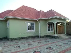 3bdrm House in Mchakama Real Estate, Kitunda for sale