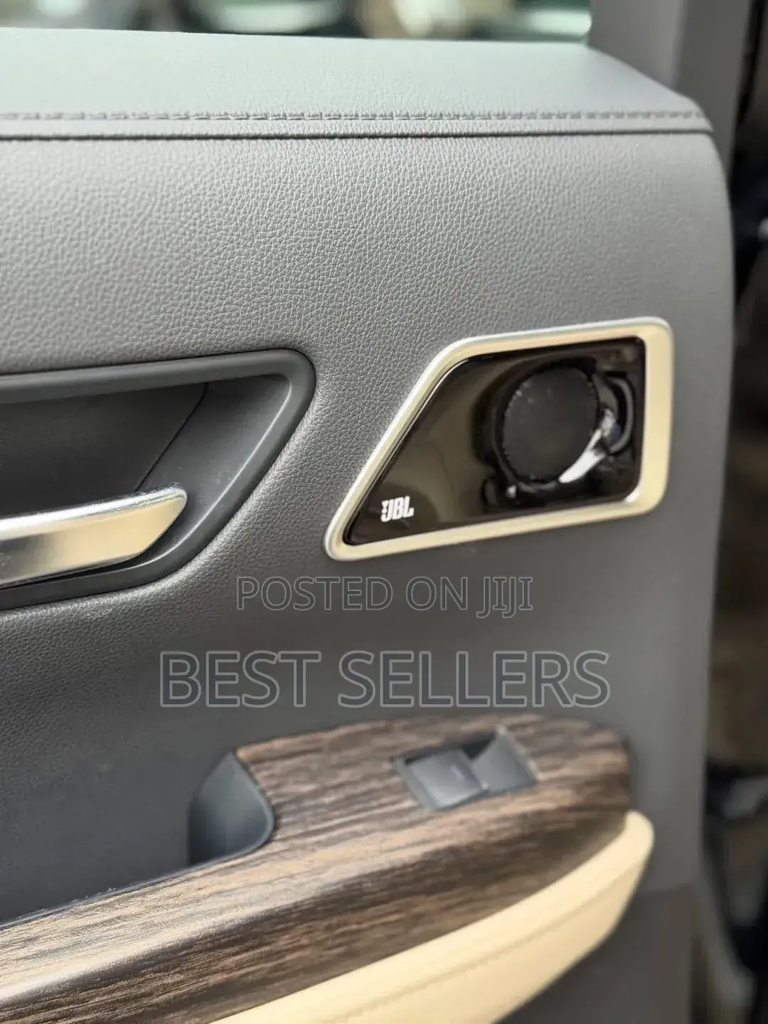 Toyota Land Cruiser LC300 2025 Black