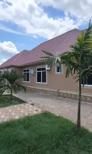 5bdrm House in Mchakama Real Estate, Chanika for sale