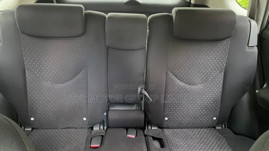 Toyota Vanguard 2012 Black