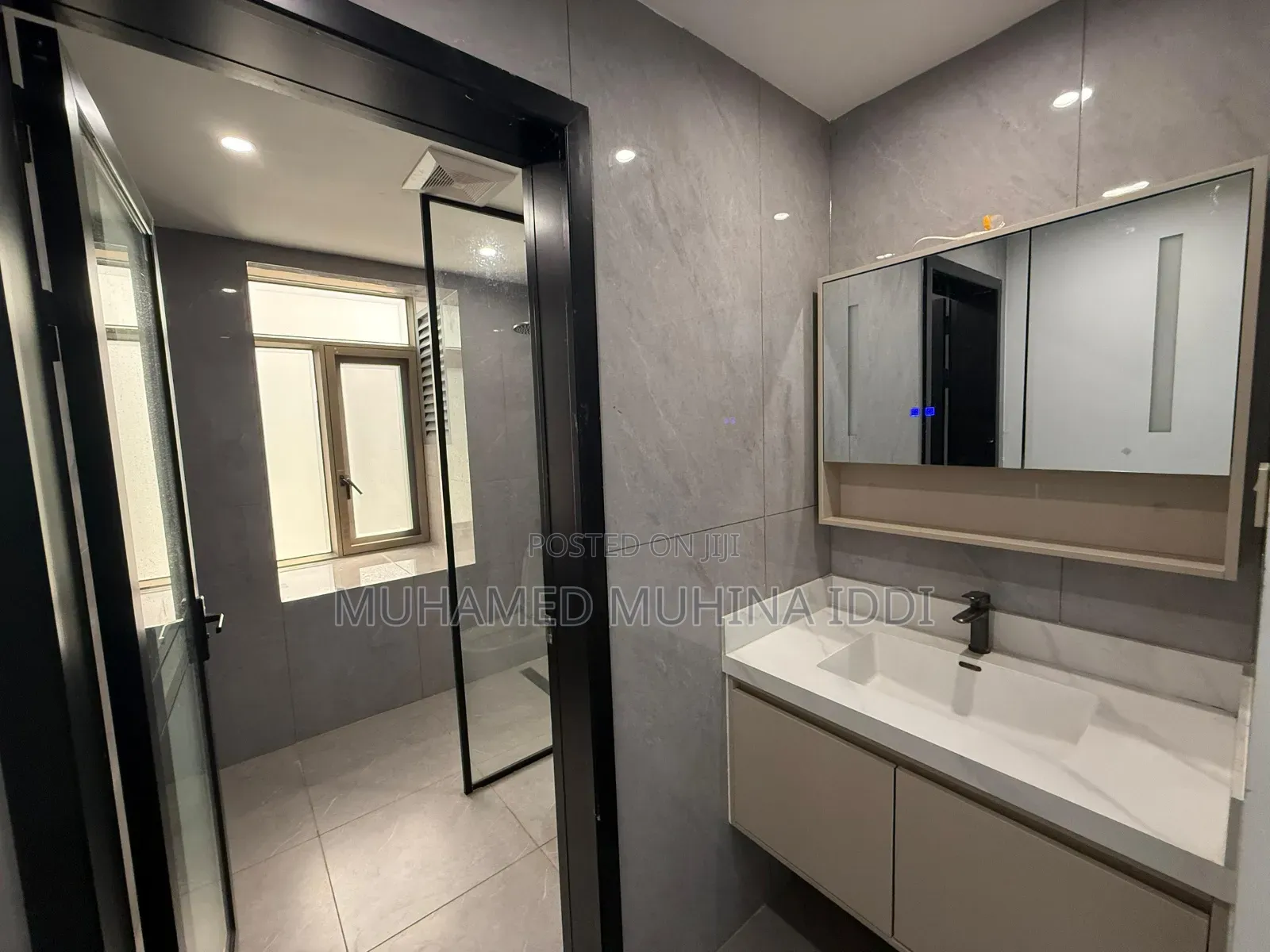 Furnished 3bdrm Apartment in Oster Bay for rent