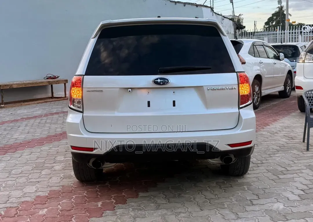 Subaru Forester 2010 White