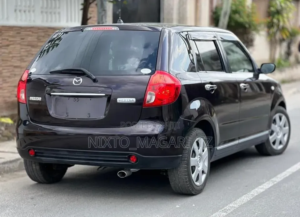 Mazda Verisa 2008 Black