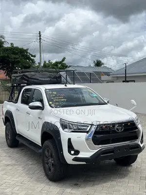 Toyota Hilux 2022 Pearl