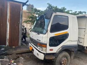 Fuso Tipa Engine 17