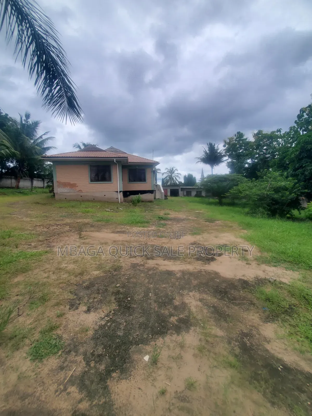 Plot Area SQM 2400 for Sale at Madale Mivumoni