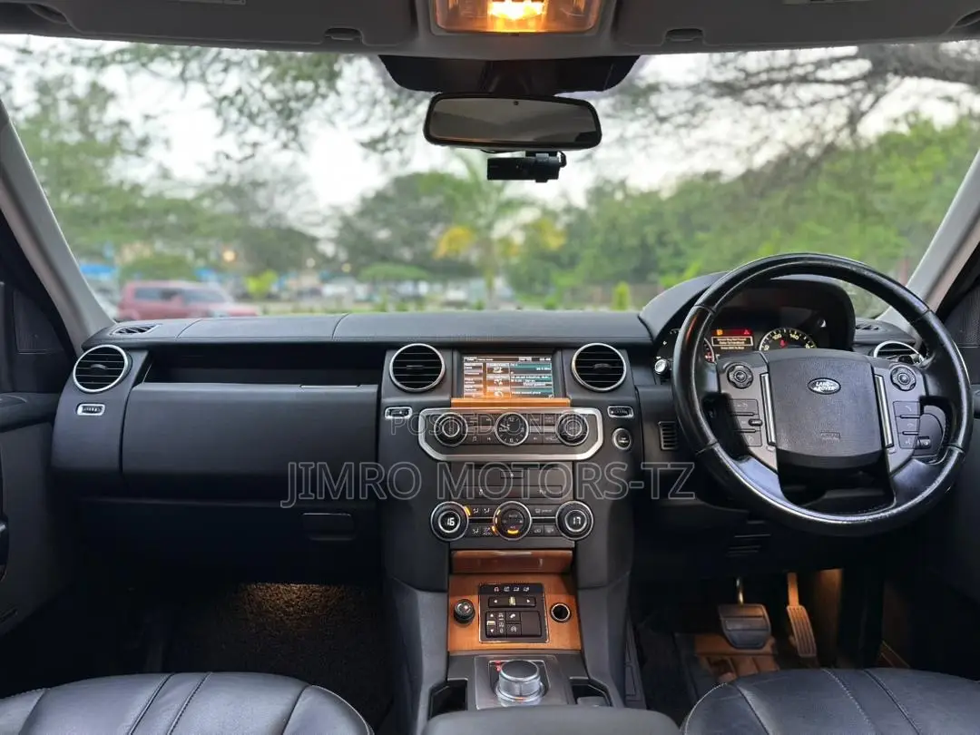 Land Rover Discovery 2016 Gray