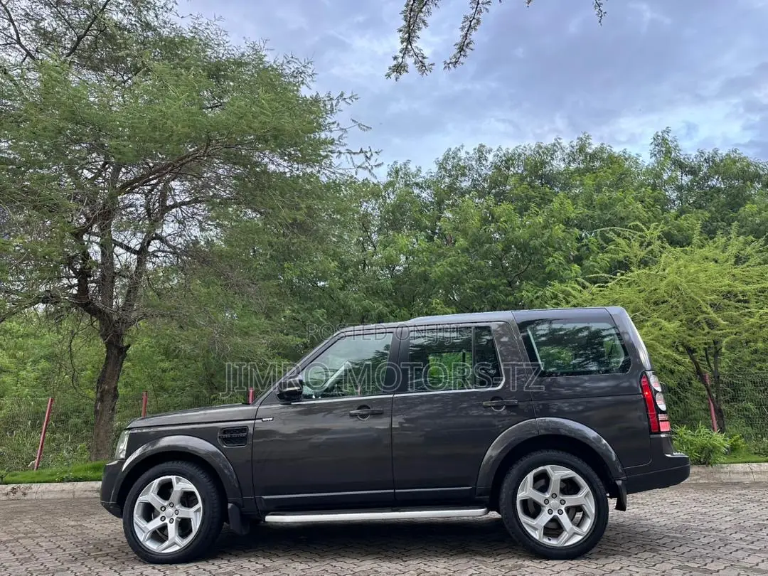 Land Rover Discovery 2016 Gray