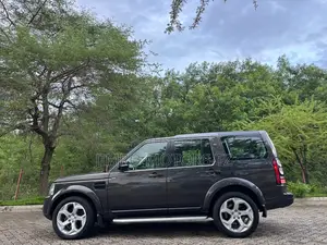 Land Rover Discovery 2016 Gray