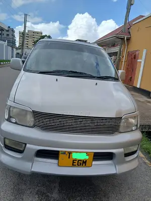 Toyota LiteAce Noah 2001 Silver