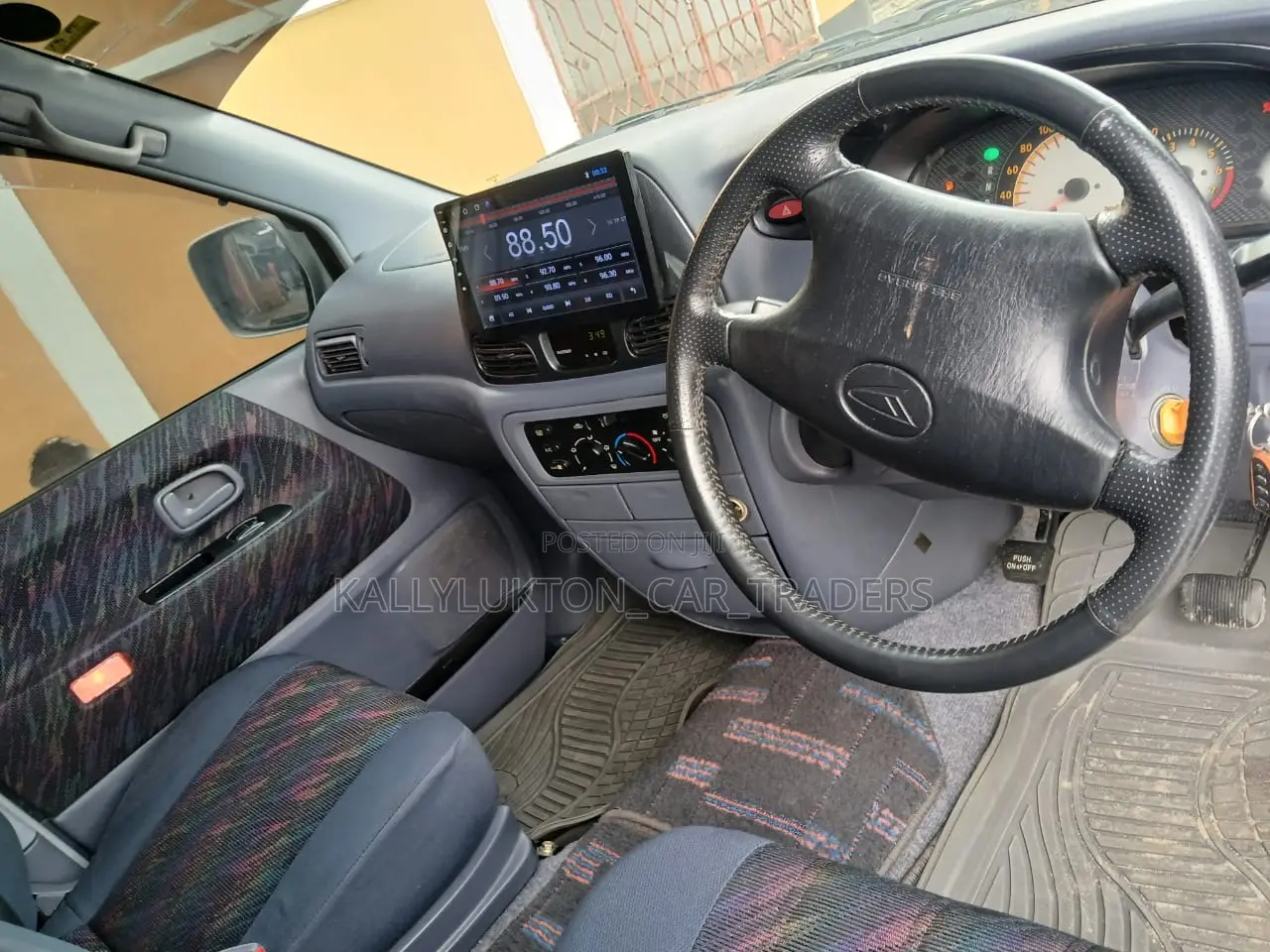 Toyota LiteAce Noah 2001 Silver