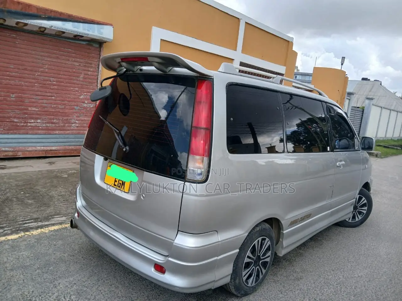 Toyota LiteAce Noah 2001 Silver