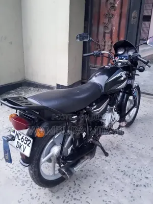 New Bajaj Boxer 125 2025 Black