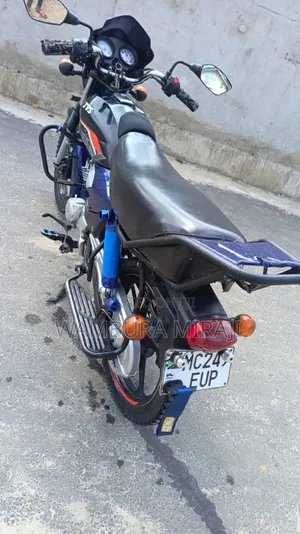 New TVS HLX 125 2025 Black