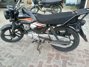 TVS HLX 125 2025 Black