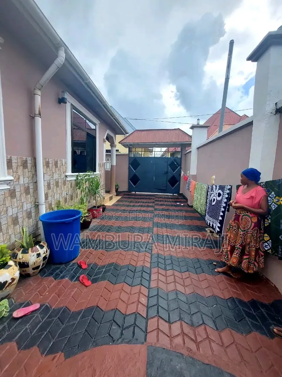 Furnished 1bdrm Block of Flats in Nyumba, Chamazi for sale