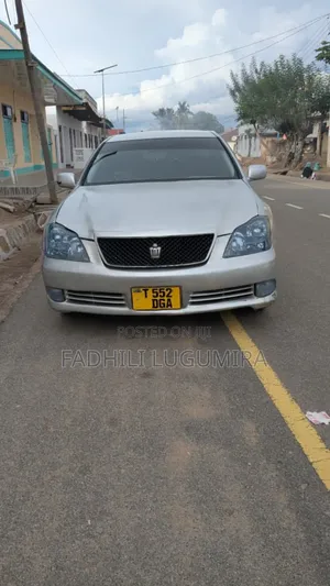Toyota Crown 2003 Silver