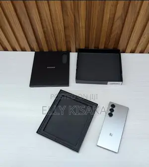 New Samsung Galaxy Z Fold6 256 GB Silver