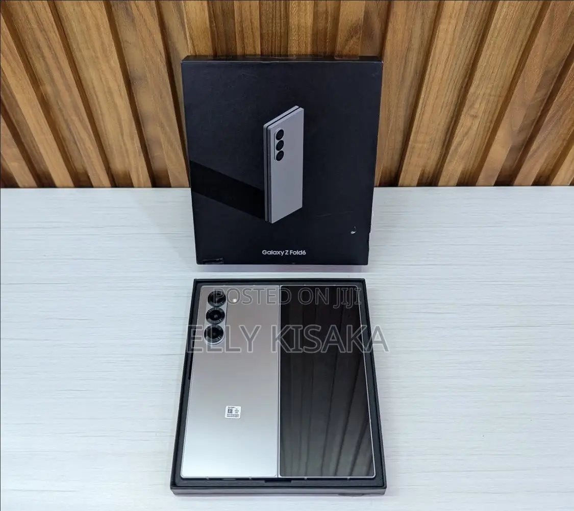 New Samsung Galaxy Z Fold6 256 GB Silver