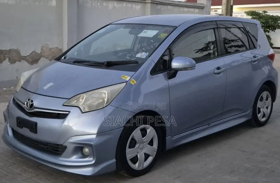 Toyota Ractis 2012 Blue