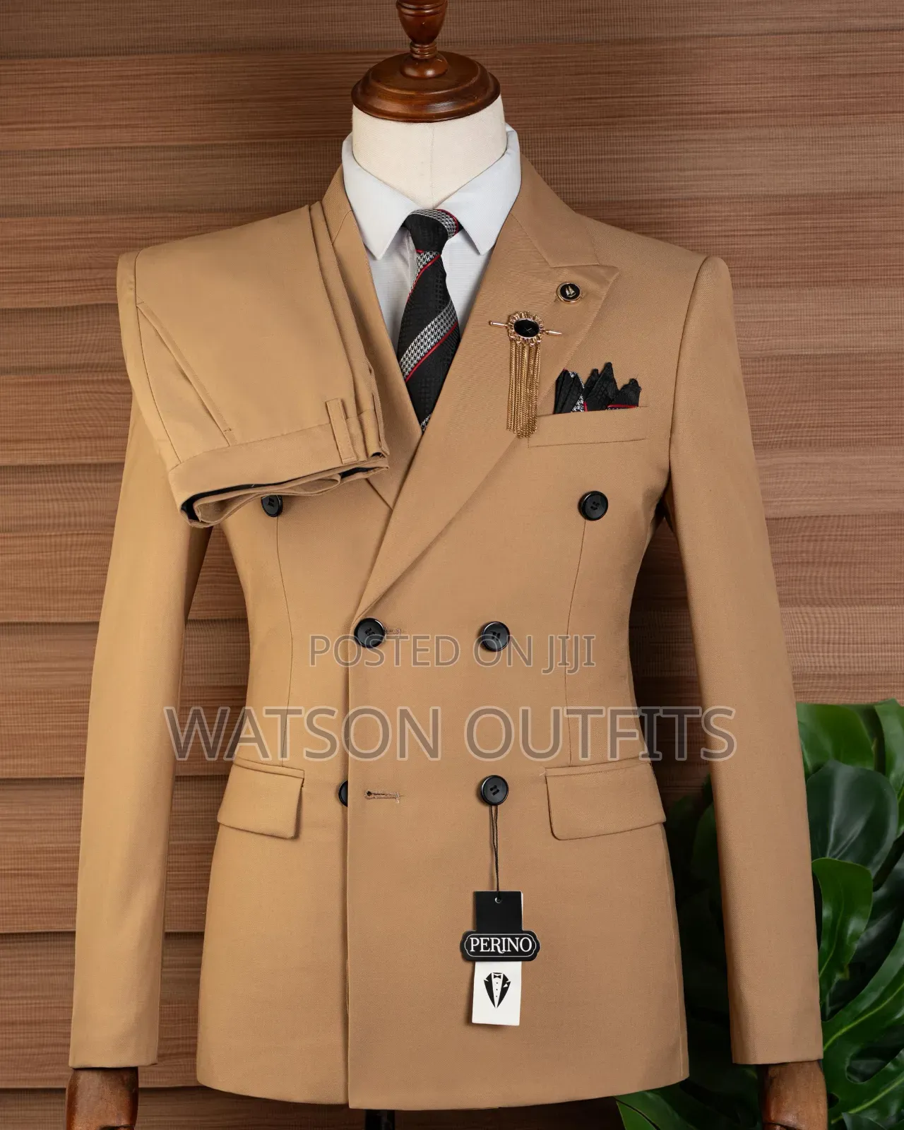 Men's New and Original Suits Perino Smartly Branded Very Classic