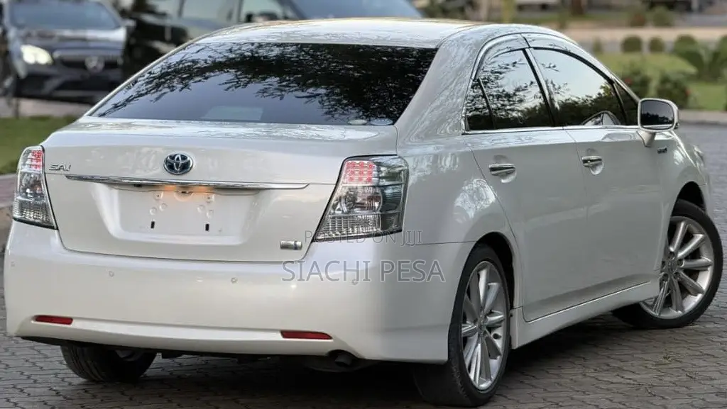 Toyota Sai 2.4 Hybrid FWD 2011 White
