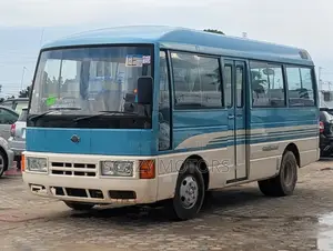 Nissan Civilian 1995