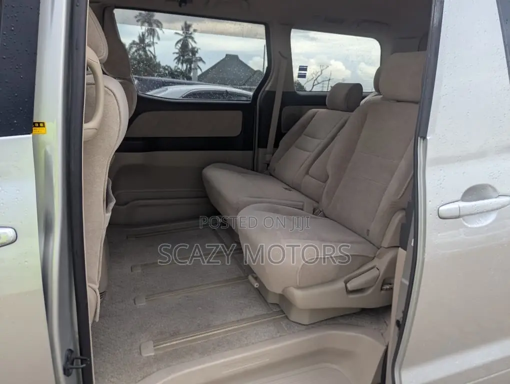 Toyota Alphard 2003 Silver