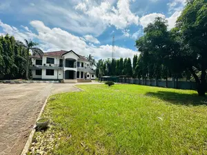 8bdrm House in Mbezi Beach for rent