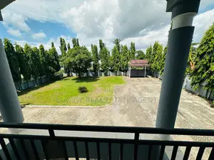8bdrm House in Mbezi Beach for rent