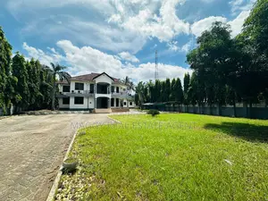 8bdrm House in Mbezi Beach for rent