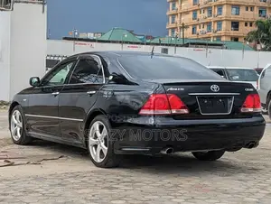Toyota Crown 2006 Black