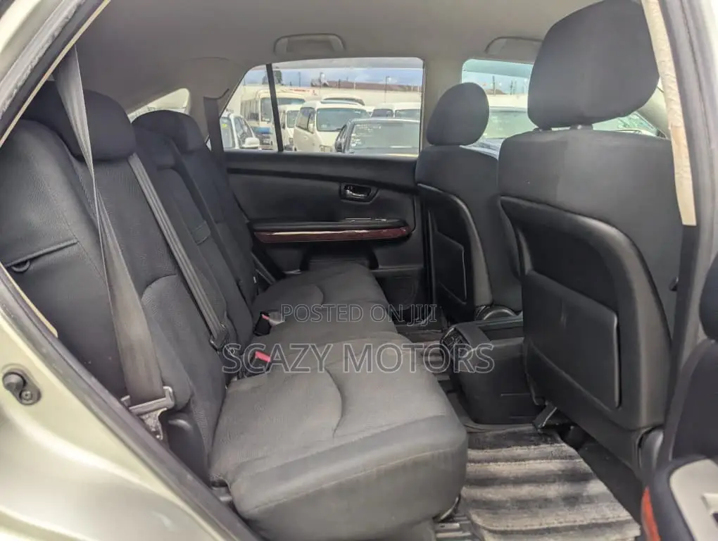 Toyota Harrier 2004 Silver