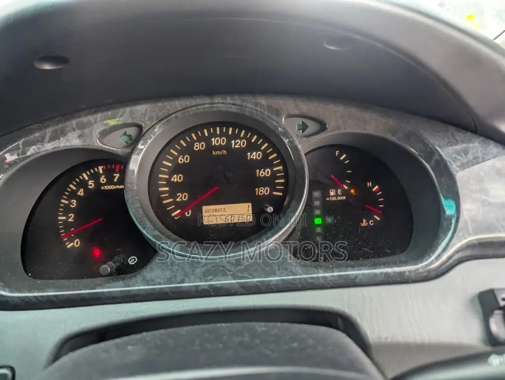 Toyota Kluger 2002 Black