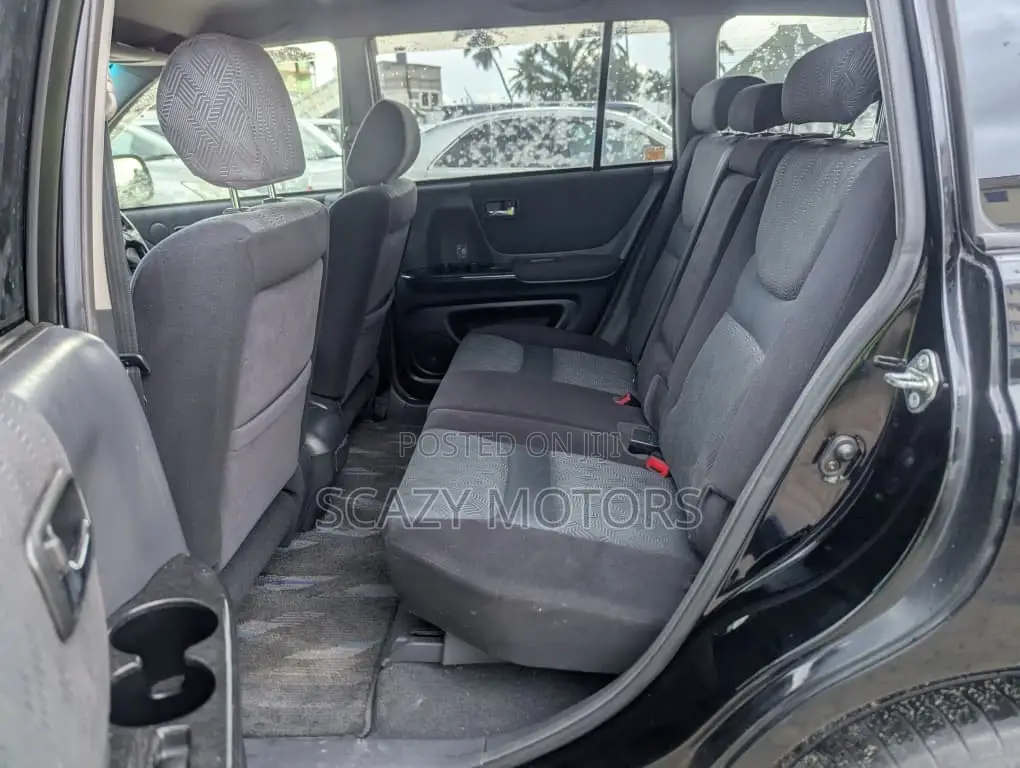 Toyota Kluger 2002 Black