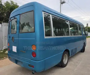 Mitsubishi Fuso Rosa 2000 Blue
