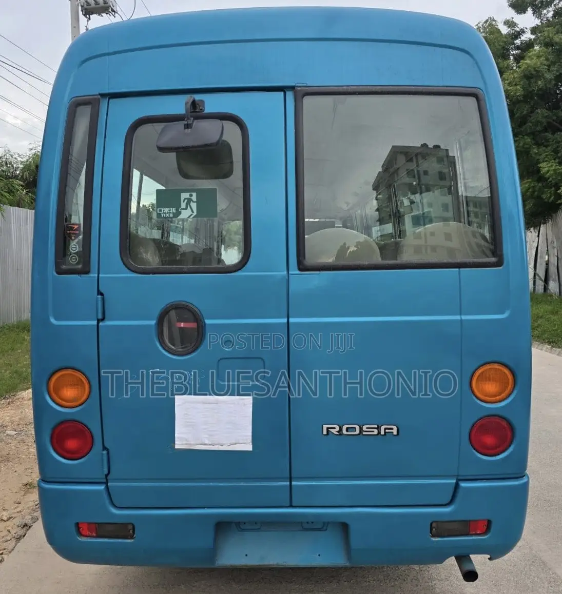 Mitsubishi Fuso Rosa 2000 Blue