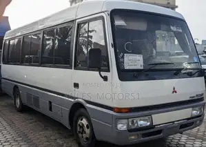 Mitsubishi Fuso Rosa 1998 White