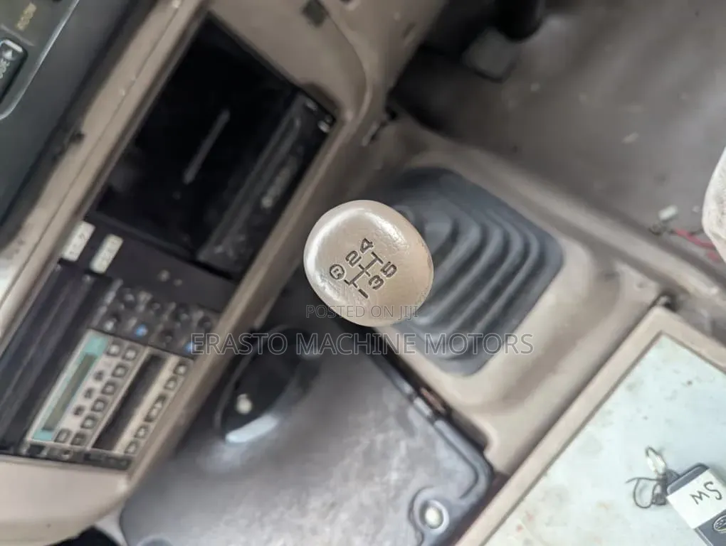 Toyota Coaster 2003