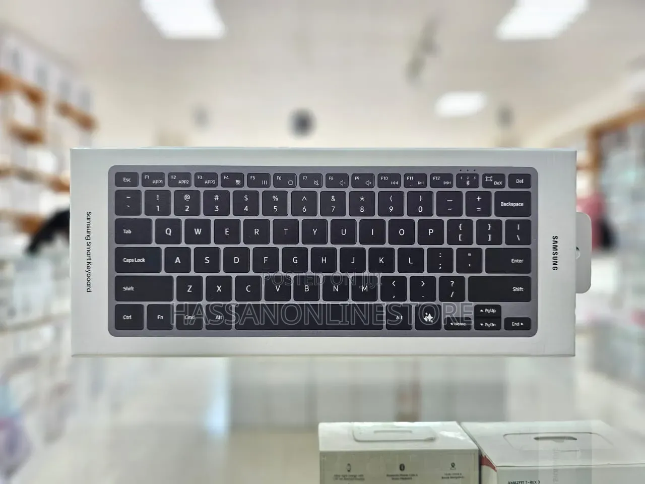 Samsung Ej-B7800 Smart Keyboard, Bluetooth Multi-Device Keyboard