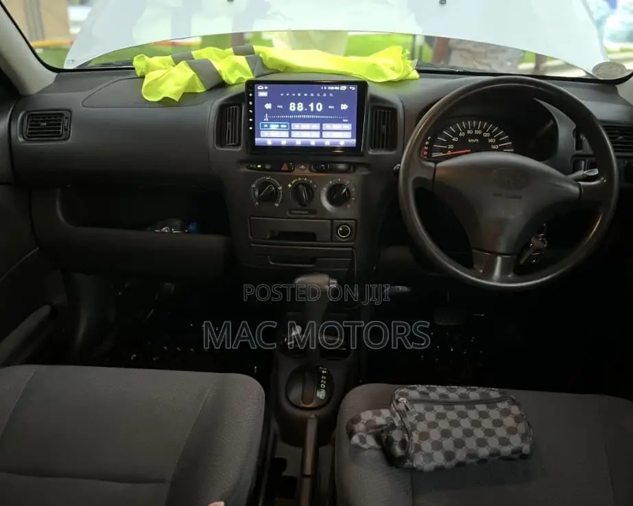Toyota Probox 2004 Silver